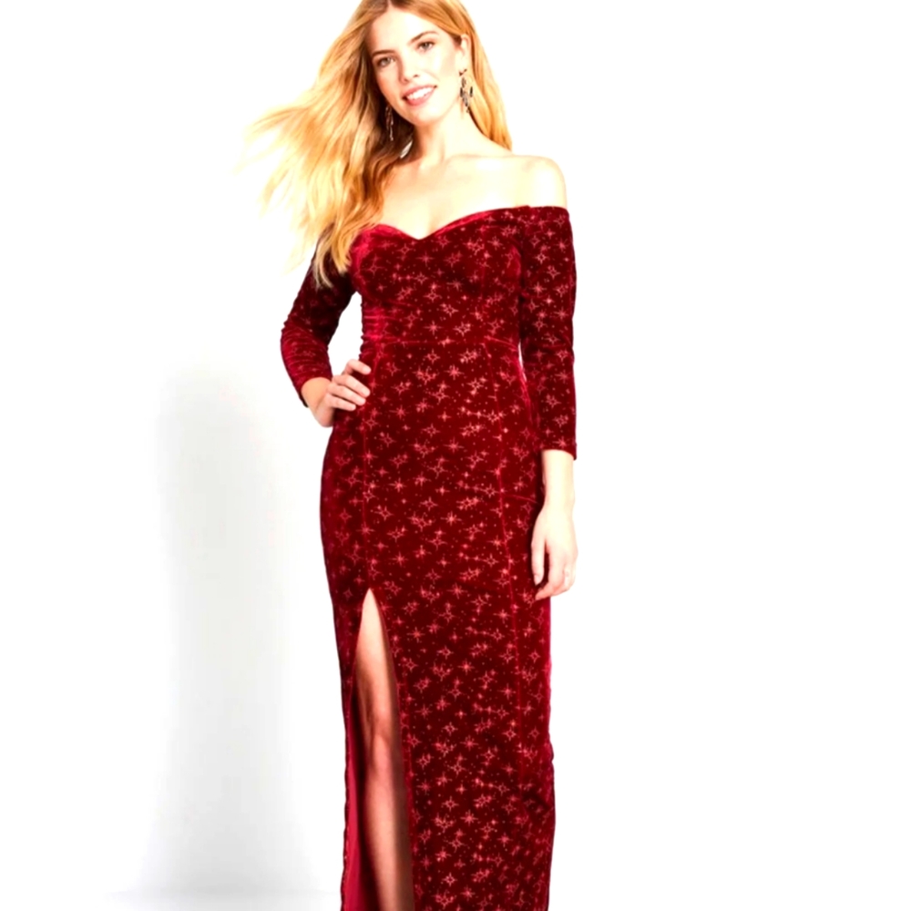 Collectif wine colored anjelica velvet gown NWT